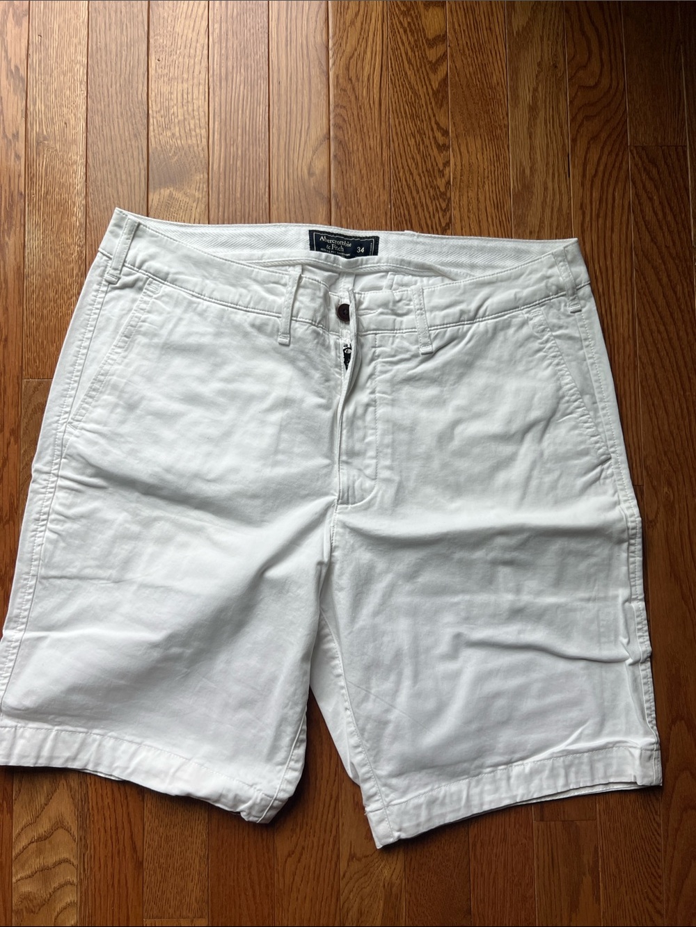 Abercrombie & Fitch White Flat-Front Men's Chino Shorts